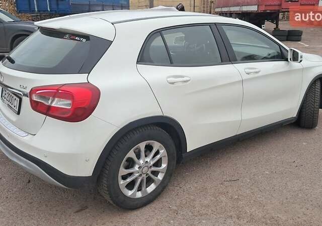 Белый Мерседес ГЛА-Класс, объемом двигателя 2.14 л и пробегом 138 тыс. км за 16500 $, фото 3 на Automoto.ua