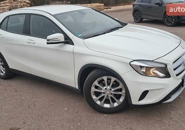 Белый Мерседес ГЛА-Класс, объемом двигателя 2.14 л и пробегом 138 тыс. км за 16500 $, фото 2 на Automoto.ua