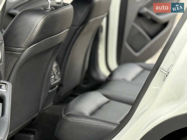 Белый Мерседес ГЛА-Класс, объемом двигателя 1.99 л и пробегом 96 тыс. км за 17500 $, фото 10 на Automoto.ua