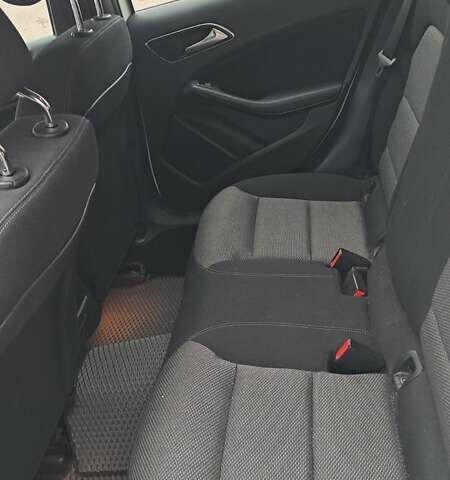 Белый Мерседес ГЛА-Класс, объемом двигателя 2.14 л и пробегом 138 тыс. км за 16500 $, фото 6 на Automoto.ua