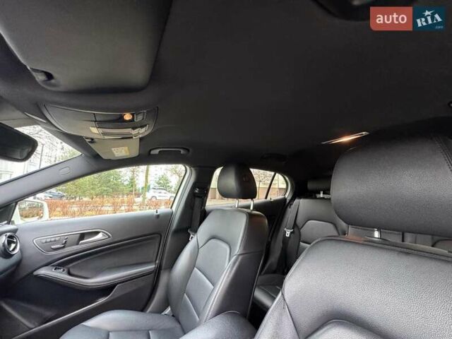 Белый Мерседес ГЛА-Класс, объемом двигателя 2.14 л и пробегом 215 тыс. км за 18500 $, фото 39 на Automoto.ua