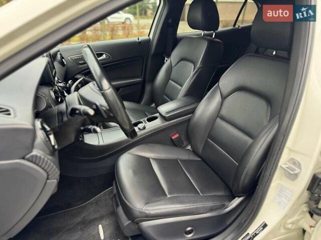 Белый Мерседес ГЛА-Класс, объемом двигателя 2.14 л и пробегом 215 тыс. км за 18500 $, фото 18 на Automoto.ua