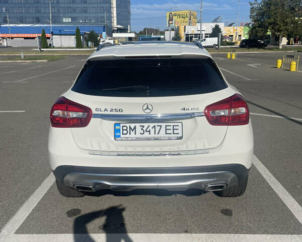 Белый Мерседес ГЛА-Класс, объемом двигателя 1.99 л и пробегом 230 тыс. км за 16700 $, фото 2 на Automoto.ua