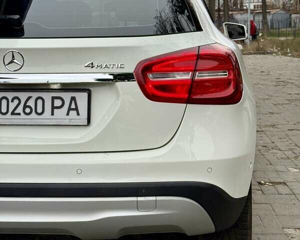Білий Мерседес ГЛА-Клас, об'ємом двигуна 1.99 л та пробігом 90 тис. км за 16700 $, фото 13 на Automoto.ua