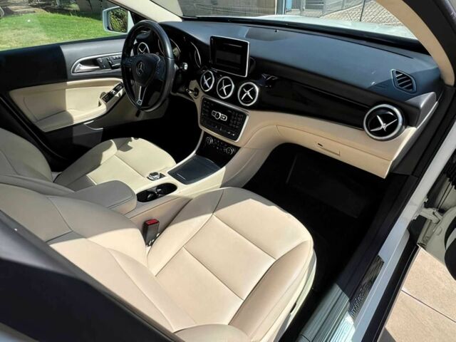 Білий Мерседес ГЛА-Клас, об'ємом двигуна 2 л та пробігом 71 тис. км за 9500 $, фото 13 на Automoto.ua