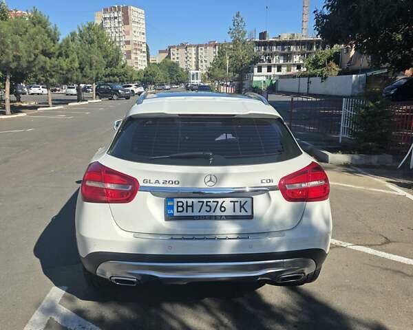 Білий Мерседес ГЛА-Клас, об'ємом двигуна 2.14 л та пробігом 139 тис. км за 23200 $, фото 7 на Automoto.ua