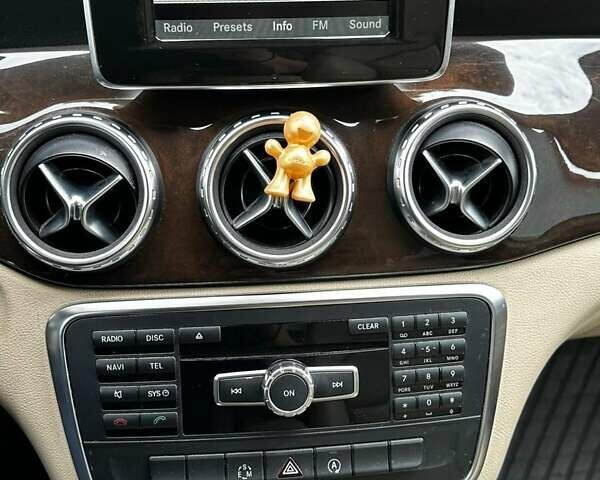 Белый Мерседес ГЛА-Класс, объемом двигателя 1.99 л и пробегом 150 тыс. км за 16600 $, фото 15 на Automoto.ua