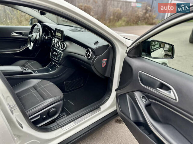 Белый Мерседес ГЛА-Класс, объемом двигателя 2.2 л и пробегом 343 тыс. км за 16250 $, фото 27 на Automoto.ua