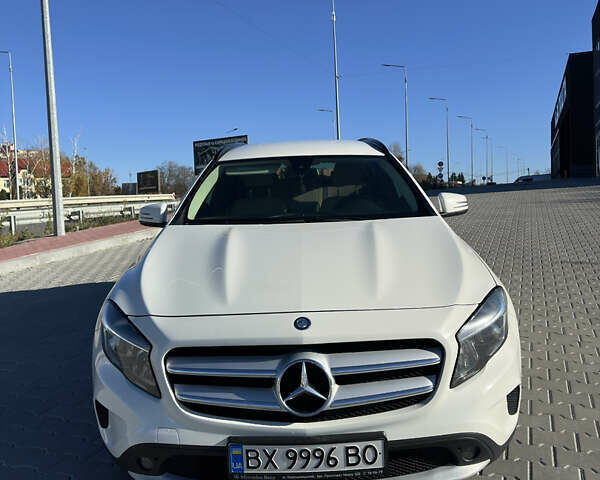 Білий Мерседес ГЛА-Клас, об'ємом двигуна 1.6 л та пробігом 111 тис. км за 18599 $, фото 1 на Automoto.ua