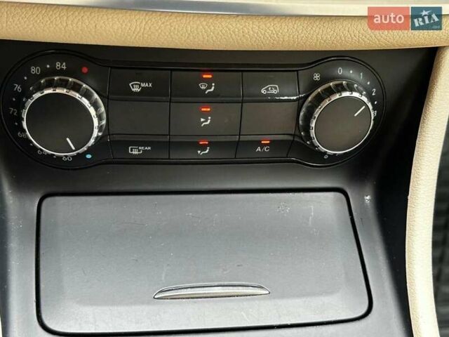 Белый Мерседес ГЛА-Класс, объемом двигателя 1.99 л и пробегом 150 тыс. км за 16600 $, фото 17 на Automoto.ua