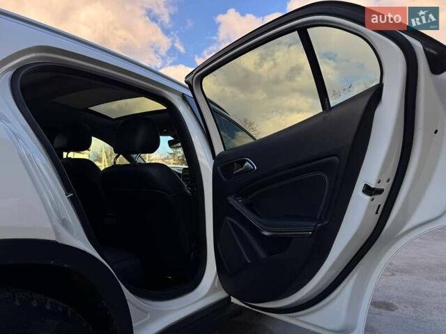 Білий Мерседес ГЛА-Клас, об'ємом двигуна 1.99 л та пробігом 149 тис. км за 18000 $, фото 64 на Automoto.ua