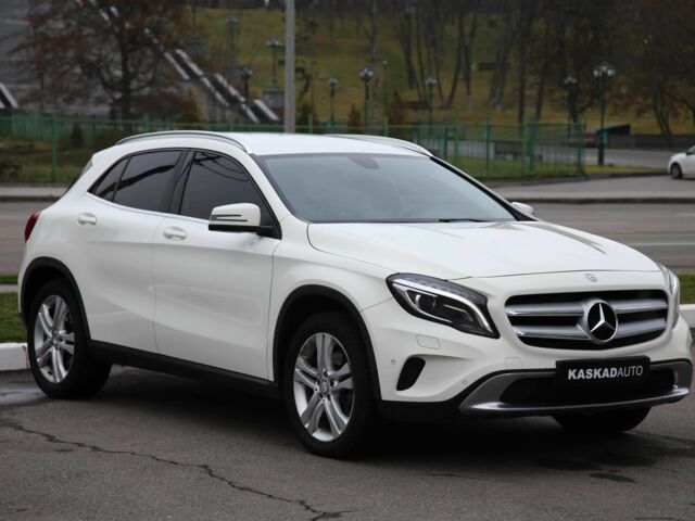 Білий Мерседес ГЛА-Клас, об'ємом двигуна 2 л та пробігом 102 тис. км за 19500 $, фото 2 на Automoto.ua