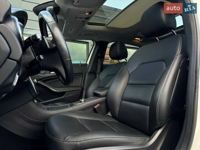 Білий Мерседес ГЛА-Клас, об'ємом двигуна 1.99 л та пробігом 149 тис. км за 18000 $, фото 35 на Automoto.ua