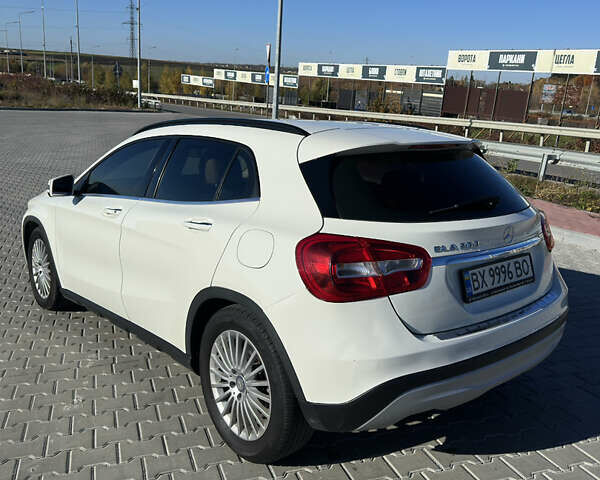 Білий Мерседес ГЛА-Клас, об'ємом двигуна 1.6 л та пробігом 111 тис. км за 18599 $, фото 12 на Automoto.ua