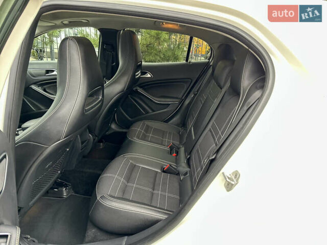 Белый Мерседес ГЛА-Класс, объемом двигателя 2.2 л и пробегом 343 тыс. км за 16250 $, фото 24 на Automoto.ua