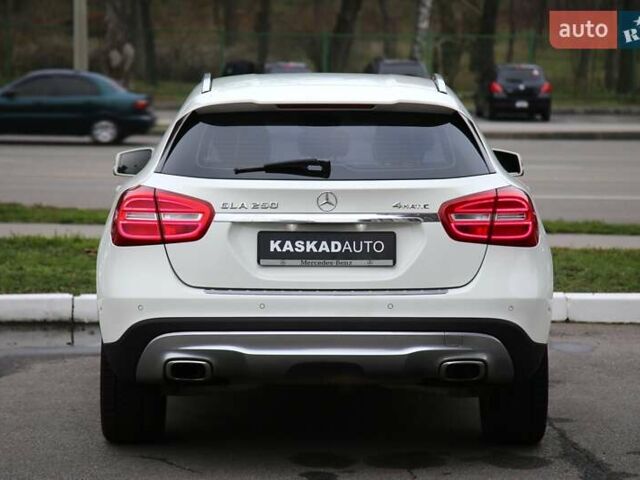 Білий Мерседес ГЛА-Клас, об'ємом двигуна 1.99 л та пробігом 102 тис. км за 19500 $, фото 4 на Automoto.ua