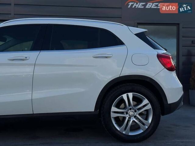 Білий Мерседес ГЛА-Клас, об'ємом двигуна 1.99 л та пробігом 149 тис. км за 18000 $, фото 11 на Automoto.ua