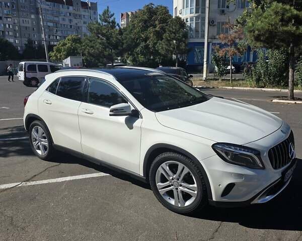 Білий Мерседес ГЛА-Клас, об'ємом двигуна 2.14 л та пробігом 139 тис. км за 23200 $, фото 6 на Automoto.ua