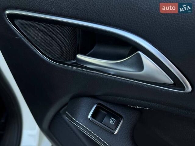 Білий Мерседес ГЛА-Клас, об'ємом двигуна 1.99 л та пробігом 149 тис. км за 18000 $, фото 66 на Automoto.ua