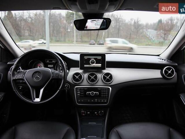 Білий Мерседес ГЛА-Клас, об'ємом двигуна 1.99 л та пробігом 102 тис. км за 19500 $, фото 11 на Automoto.ua