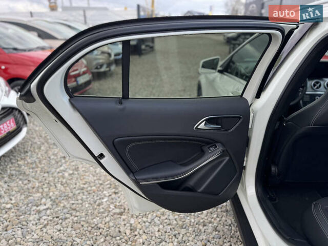 Білий Мерседес ГЛА-Клас, об'ємом двигуна 1.46 л та пробігом 46 тис. км за 21999 $, фото 15 на Automoto.ua