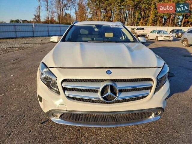 Белый Мерседес ГЛА-Класс, объемом двигателя 1.99 л и пробегом 170 тыс. км за 4500 $, фото 4 на Automoto.ua