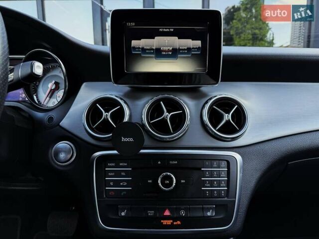 Белый Мерседес ГЛА-Класс, объемом двигателя 1.99 л и пробегом 102 тыс. км за 17299 $, фото 38 на Automoto.ua