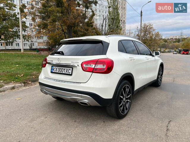 Белый Мерседес ГЛА-Класс, объемом двигателя 1.99 л и пробегом 91 тыс. км за 16700 $, фото 2 на Automoto.ua
