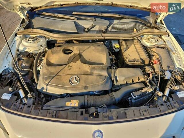 Белый Мерседес ГЛА-Класс, объемом двигателя 1.99 л и пробегом 170 тыс. км за 4500 $, фото 10 на Automoto.ua