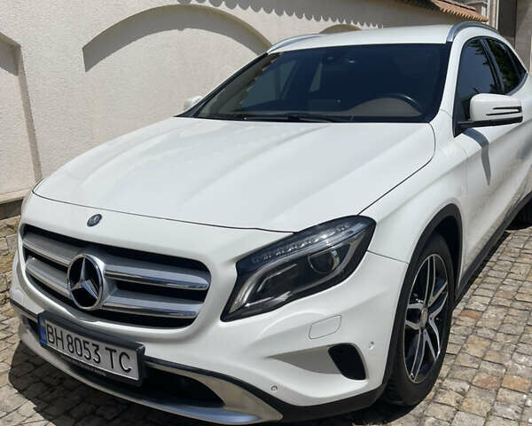 Белый Мерседес ГЛА-Класс, объемом двигателя 2.14 л и пробегом 176 тыс. км за 22000 $, фото 1 на Automoto.ua