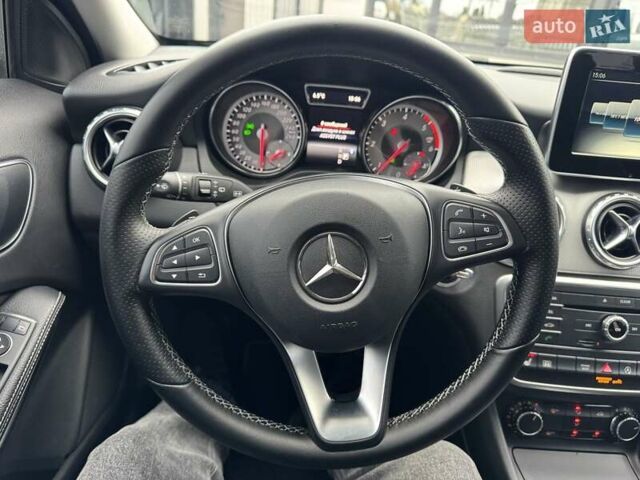 Белый Мерседес ГЛА-Класс, объемом двигателя 2.14 л и пробегом 251 тыс. км за 20500 $, фото 35 на Automoto.ua