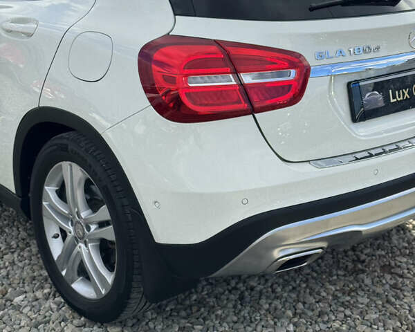 Білий Мерседес ГЛА-Клас, об'ємом двигуна 1.46 л та пробігом 46 тис. км за 21999 $, фото 40 на Automoto.ua