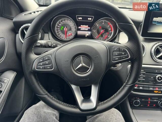 Белый Мерседес ГЛА-Класс, объемом двигателя 2.14 л и пробегом 251 тыс. км за 20500 $, фото 38 на Automoto.ua