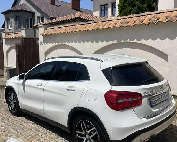 Белый Мерседес ГЛА-Класс, объемом двигателя 2.14 л и пробегом 176 тыс. км за 22000 $, фото 4 на Automoto.ua