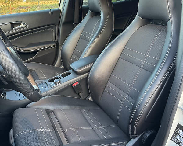 Белый Мерседес ГЛА-Класс, объемом двигателя 1.46 л и пробегом 324 тыс. км за 16700 $, фото 9 на Automoto.ua