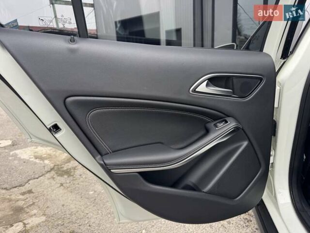 Белый Мерседес ГЛА-Класс, объемом двигателя 2.14 л и пробегом 251 тыс. км за 20500 $, фото 47 на Automoto.ua