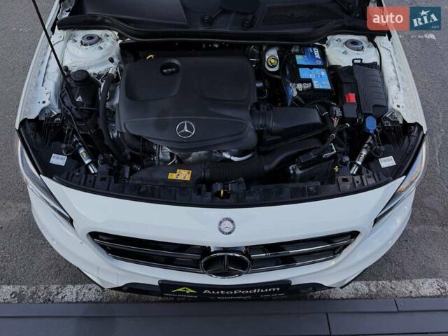 Белый Мерседес ГЛА-Класс, объемом двигателя 1.99 л и пробегом 102 тыс. км за 17700 $, фото 24 на Automoto.ua