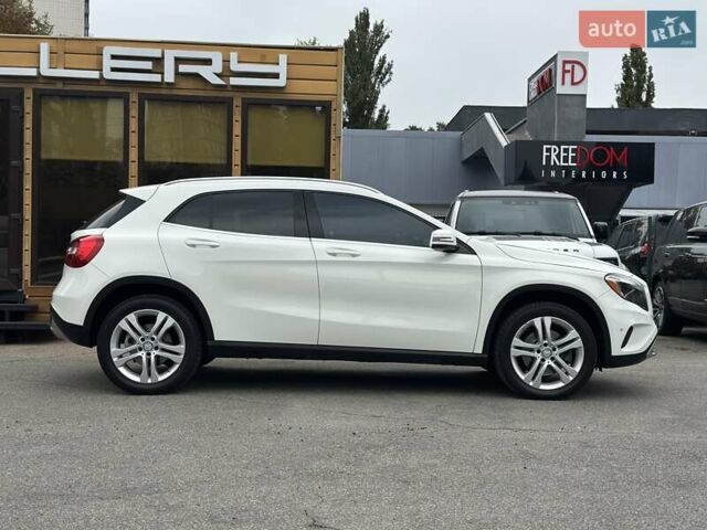 Белый Мерседес ГЛА-Класс, объемом двигателя 1.99 л и пробегом 145 тыс. км за 19500 $, фото 6 на Automoto.ua