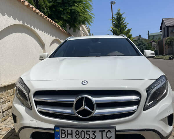 Белый Мерседес ГЛА-Класс, объемом двигателя 2.14 л и пробегом 176 тыс. км за 22000 $, фото 2 на Automoto.ua