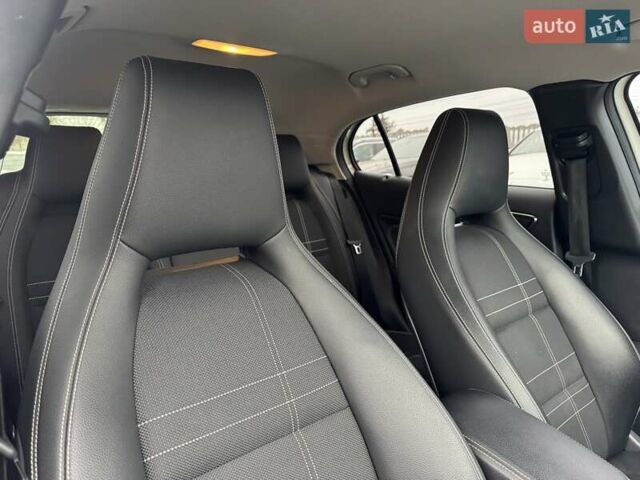 Белый Мерседес ГЛА-Класс, объемом двигателя 2.14 л и пробегом 251 тыс. км за 20500 $, фото 8 на Automoto.ua