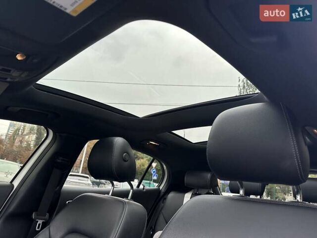 Белый Мерседес ГЛА-Класс, объемом двигателя 1.99 л и пробегом 145 тыс. км за 19500 $, фото 25 на Automoto.ua