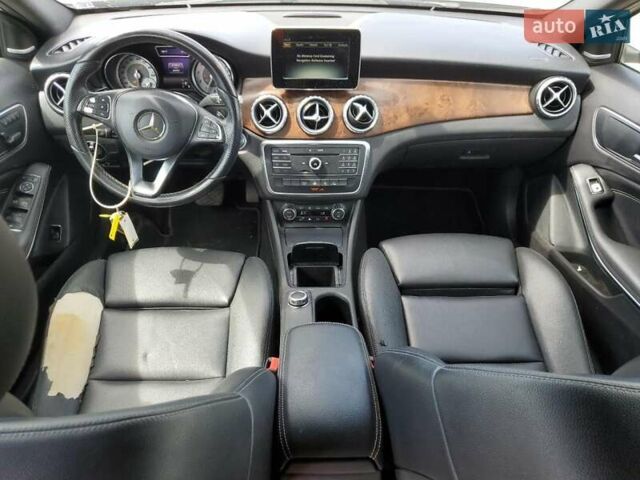 Білий Мерседес ГЛА-Клас, об'ємом двигуна 1.6 л та пробігом 134 тис. км за 2900 $, фото 7 на Automoto.ua
