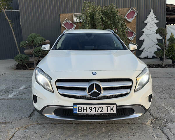 Белый Мерседес ГЛА-Класс, объемом двигателя 1.46 л и пробегом 324 тыс. км за 16700 $, фото 2 на Automoto.ua