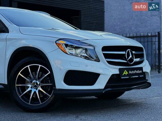 Белый Мерседес ГЛА-Класс, объемом двигателя 1.99 л и пробегом 102 тыс. км за 17299 $, фото 9 на Automoto.ua