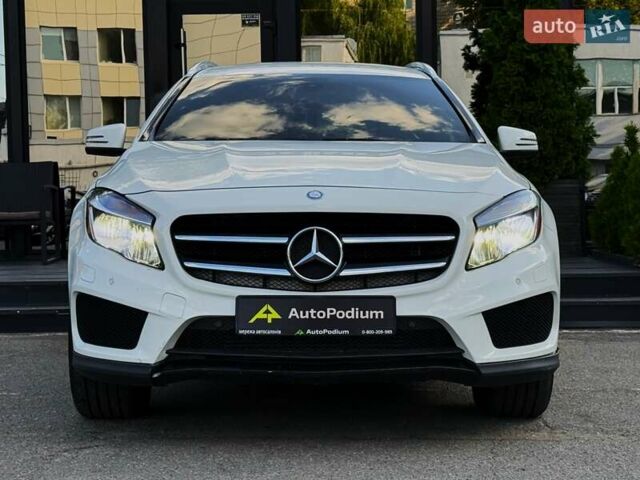 Белый Мерседес ГЛА-Класс, объемом двигателя 1.99 л и пробегом 102 тыс. км за 17299 $, фото 1 на Automoto.ua