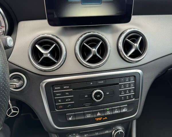 Білий Мерседес ГЛА-Клас, об'ємом двигуна 1.46 л та пробігом 46 тис. км за 21999 $, фото 33 на Automoto.ua