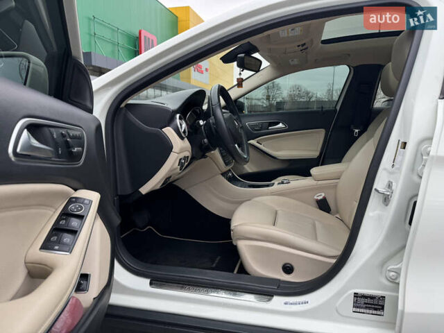 Белый Мерседес ГЛА-Класс, объемом двигателя 1.99 л и пробегом 110 тыс. км за 17500 $, фото 16 на Automoto.ua