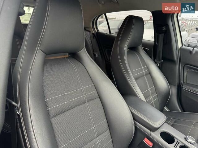 Белый Мерседес ГЛА-Класс, объемом двигателя 2.14 л и пробегом 251 тыс. км за 20500 $, фото 9 на Automoto.ua