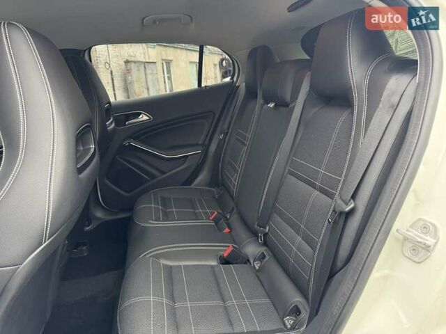 Белый Мерседес ГЛА-Класс, объемом двигателя 2.14 л и пробегом 251 тыс. км за 20500 $, фото 50 на Automoto.ua