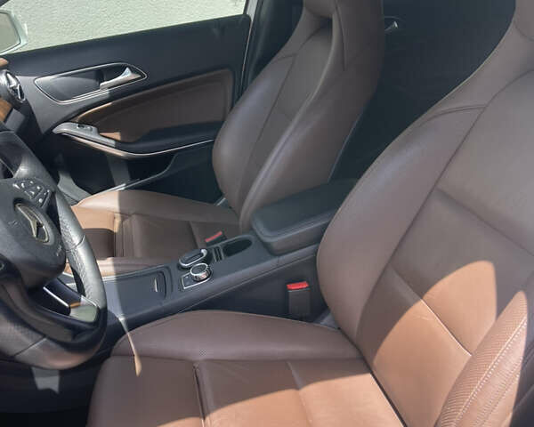 Белый Мерседес ГЛА-Класс, объемом двигателя 2.14 л и пробегом 176 тыс. км за 22000 $, фото 7 на Automoto.ua